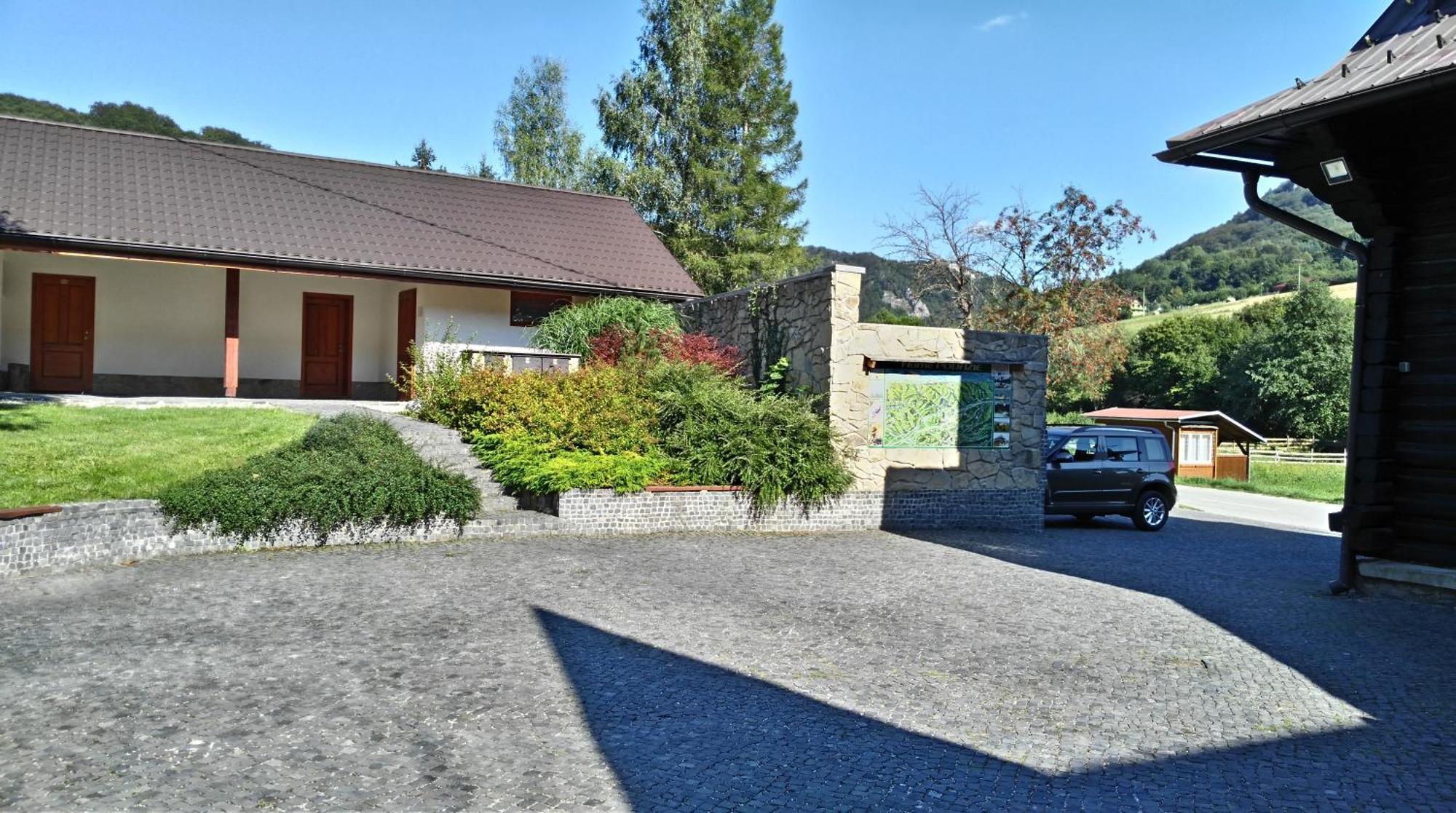 Penzion Manin Povazska Bystrica Exterior photo